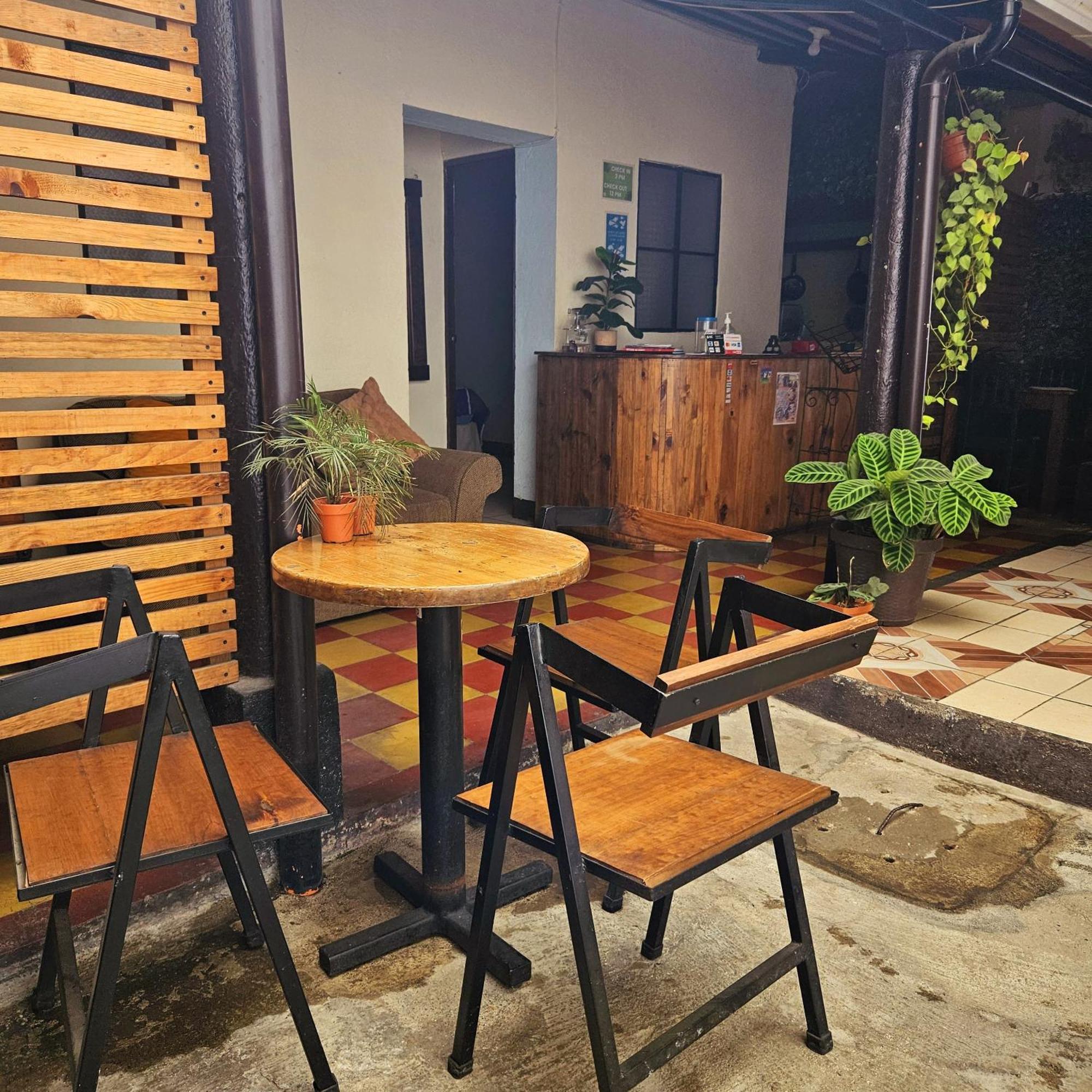 Cermeno'S House Hotel Antigua Екстериор снимка