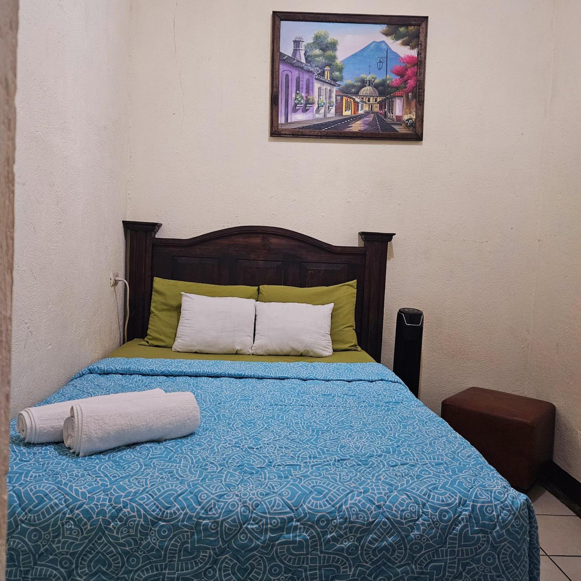 Cermeno'S House Hotel Antigua Екстериор снимка
